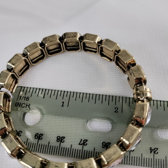 Dressbarn Gold Square Metal Crystal Centered Stretch Bracelet - Picture 3 of 5